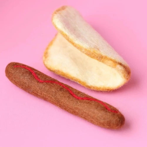 Juni Moon - Sausage in bread