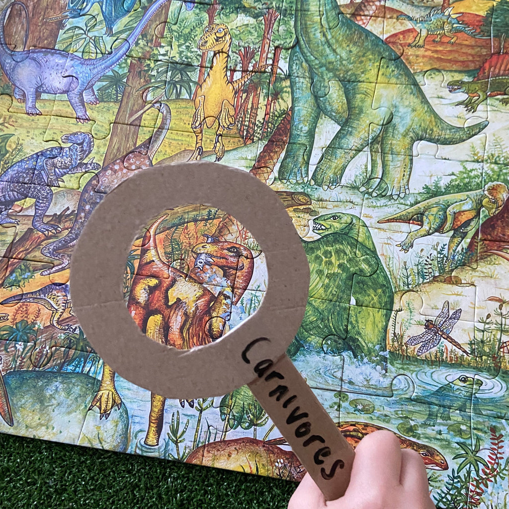 Djeco dinosaur observation puzzle and looking for carnivores