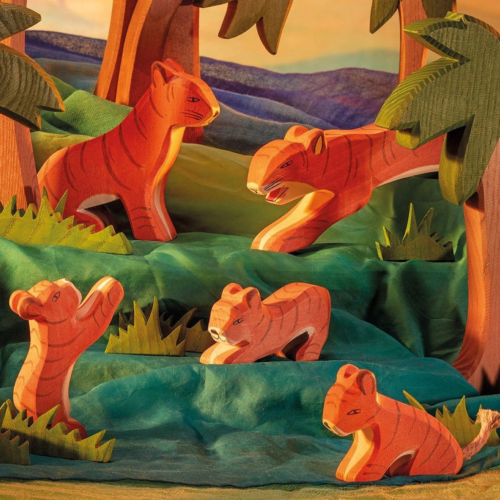 Ostheimer - Tiger - Sitting