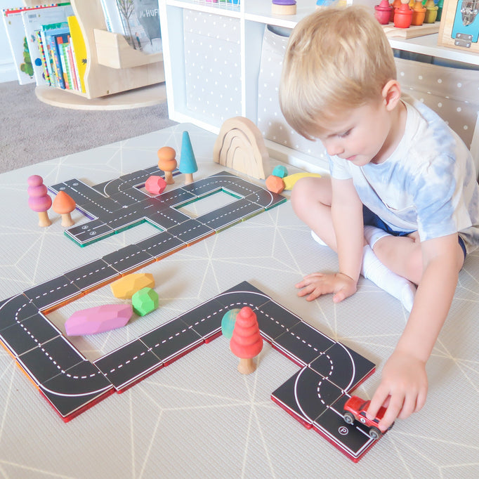 Learn & Grow Toys- Magnetic Tile Topper - Road Pack (40 Piece)