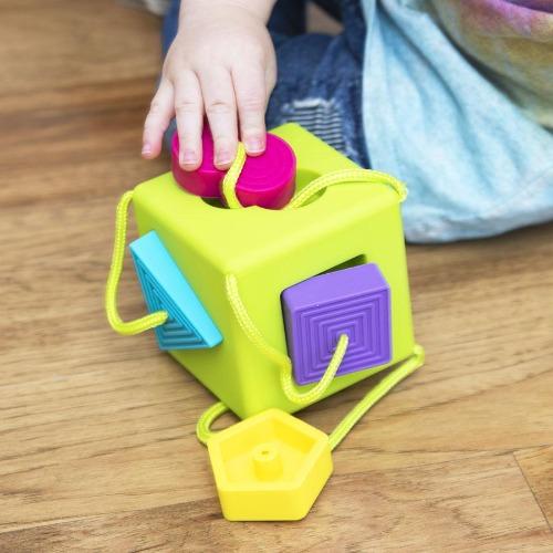 Fat Brain Toys - Oombee Cube