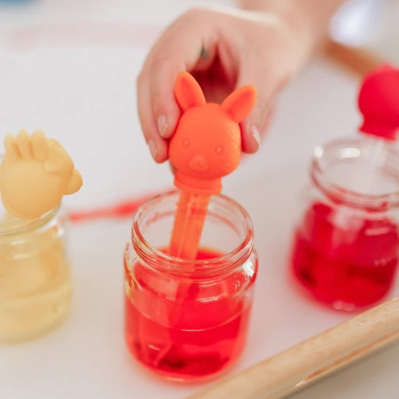 Animal silicone droppers for creative play